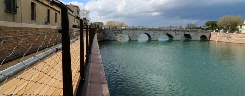 Ponte di Tiberio dalla nuova passerella