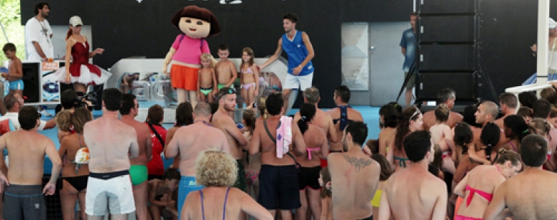 Dora all’Aquafan - centinaia di bambini in festa
