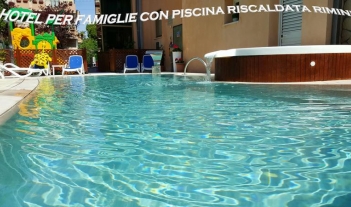 Ponte 2 giugno a Rimini [Hotel con piscina + Parchi]